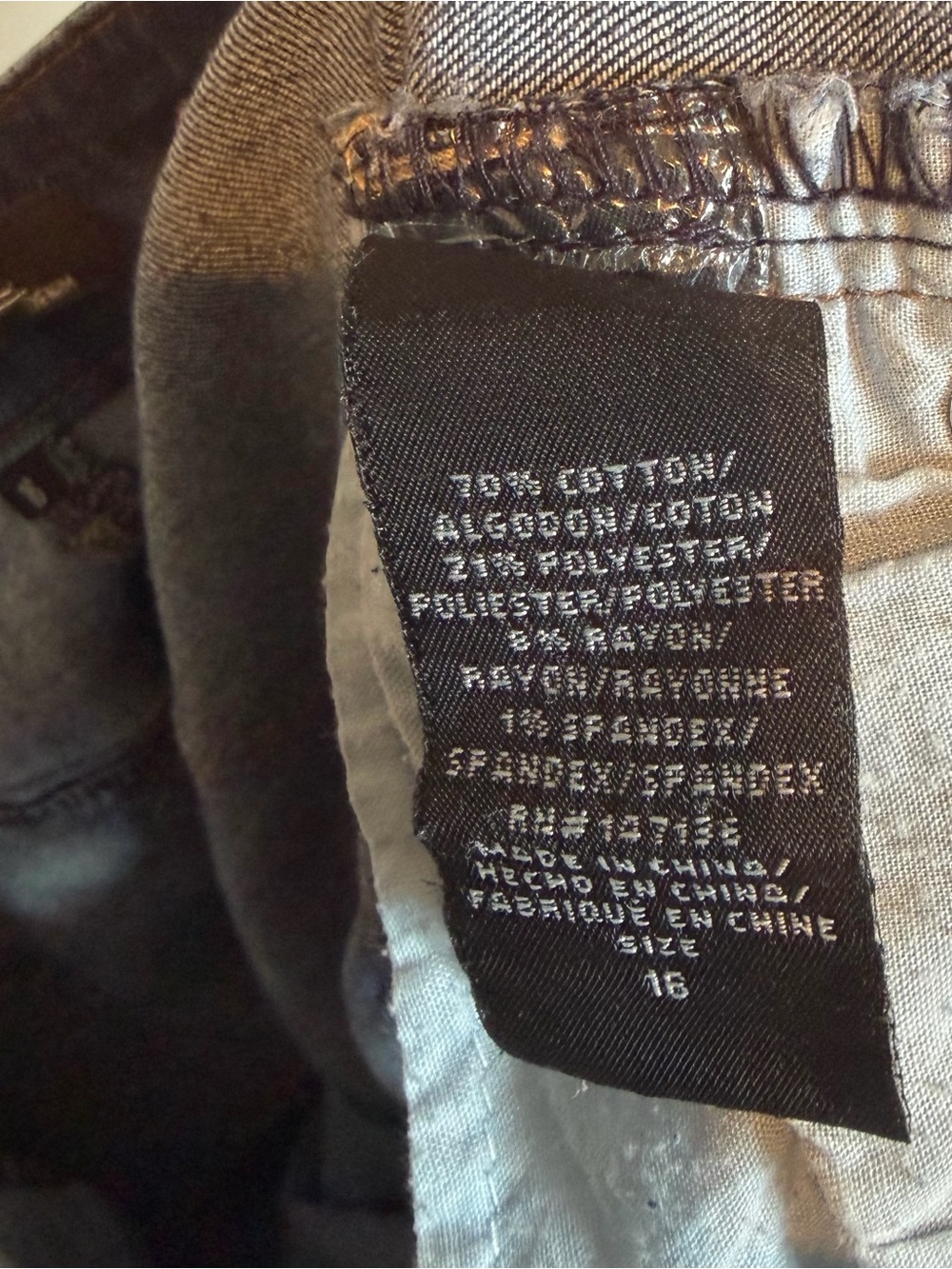 1822 Denim Stretch Taylor Cropped Style. Darker Wash Size 16 - Picture 6 of 6